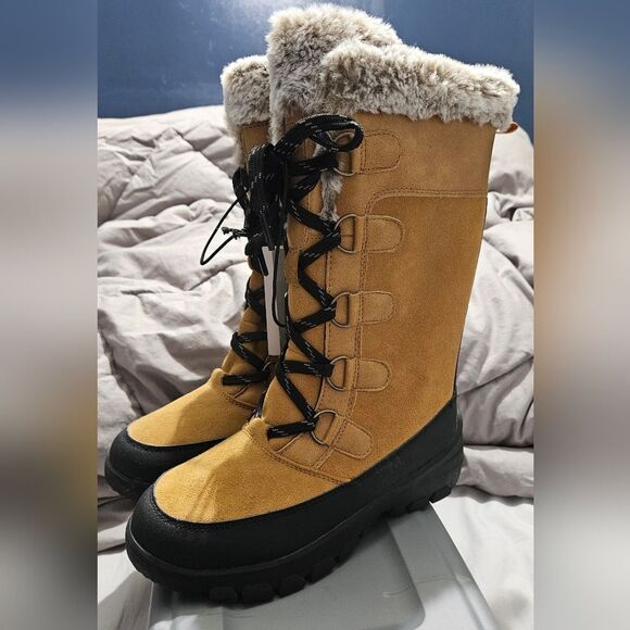 All In Motion Women's Tan and Black Winter Boots 5 - Picture 2 of 8